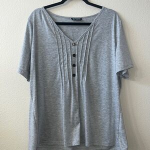 BloomChic size 14/16 grey faux button top. NWOT